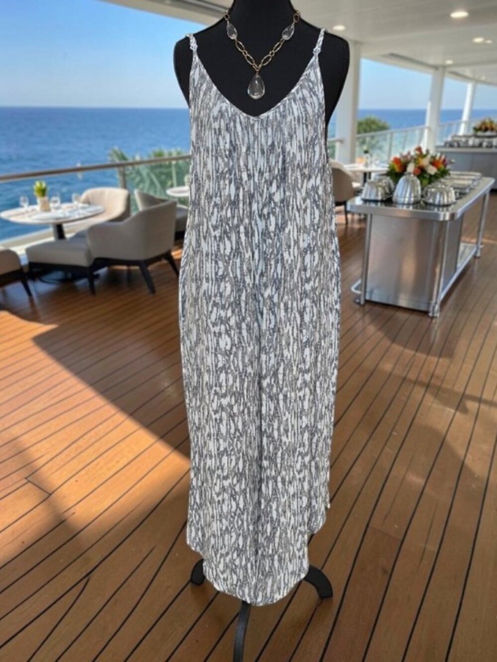 J. Valdi White & Gray Abstract Print Sleeveless Hi-Lo Hem Jumpsuit  ✨Size: L✨